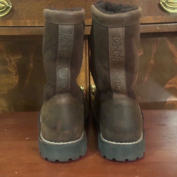 Ugg Australia Beacon 5107 Brown Leather Work Boots - Picture 5 of 9